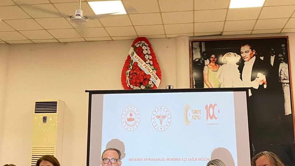 HAYATA ZAMAN TANI PROJESİ KAPSAMINDA 'MEME KANSERİ FARKINDALIK AYI' ETKİNLİĞİ DÜZENLENDİ